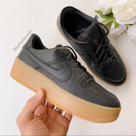 Nike Air Force 1 Sage Low LX NWT - Picture 6 of 16